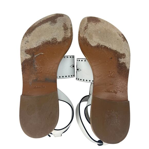 Louis Vuitton Horizon Perforated Leather Flat Sandals in White - Picture 16 of 16
